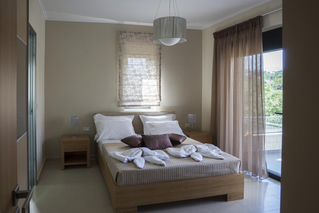 Villa-Azalea Almyrida  Room photo